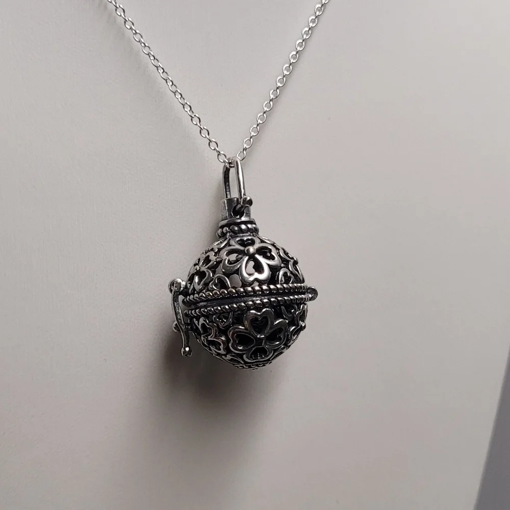 Hand Crafted Gun Metal Silver Filigree Locket Necklace